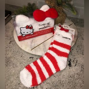 ✨NWT✨ Hello Kitty x The Creme Shop Infused Cozy Socks & Plush Spa Bow Headband